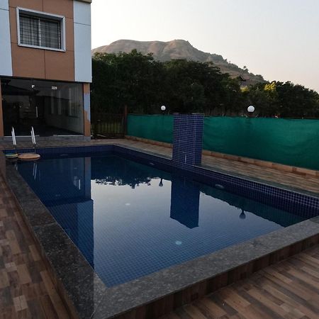 Hotel Sandesh Palace Лонавла Екстер'єр фото