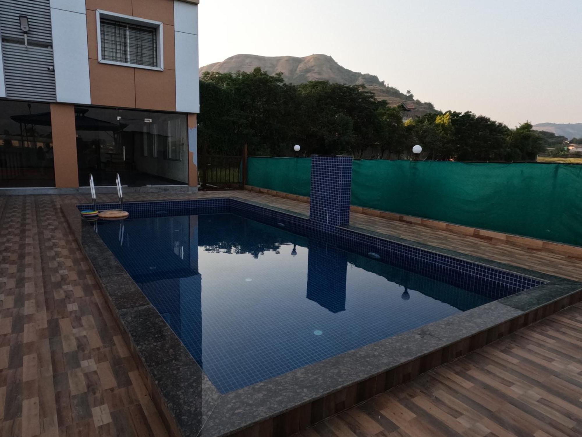 Hotel Sandesh Palace Лонавла Екстер'єр фото